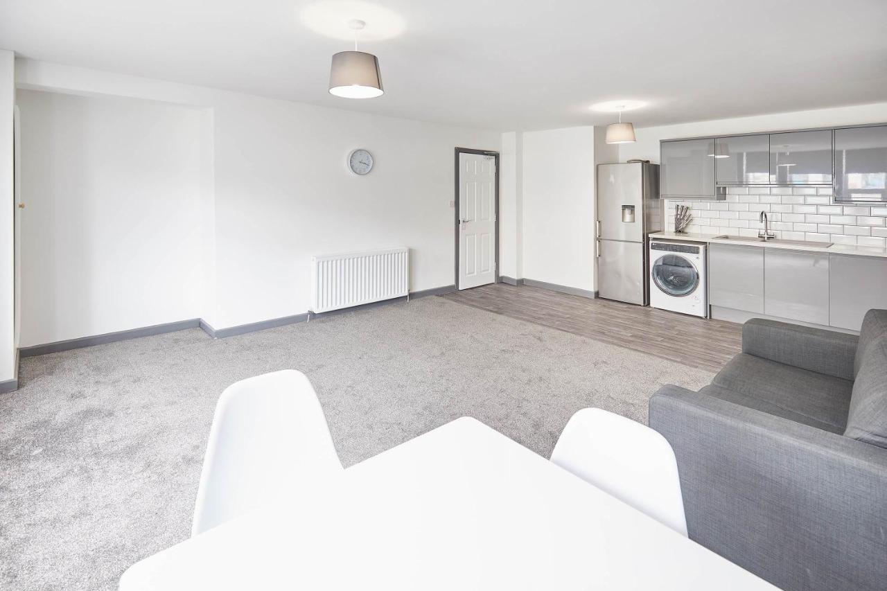 Host & Stay - Clarendon Apartments Redcar Bagian luar foto